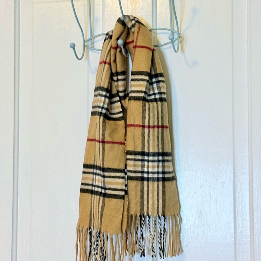 V. FRAAS Cashmink Soft Camel Fringed Layering Scarf Plaid 61"x11.5" - Picture 4 of 4